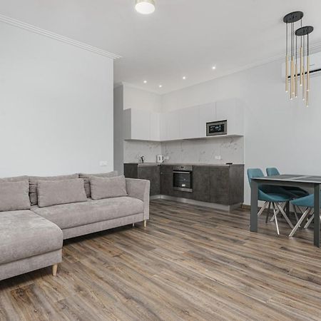 Sea Symphony 2-Bedrooms Apartment Odessa Luaran gambar