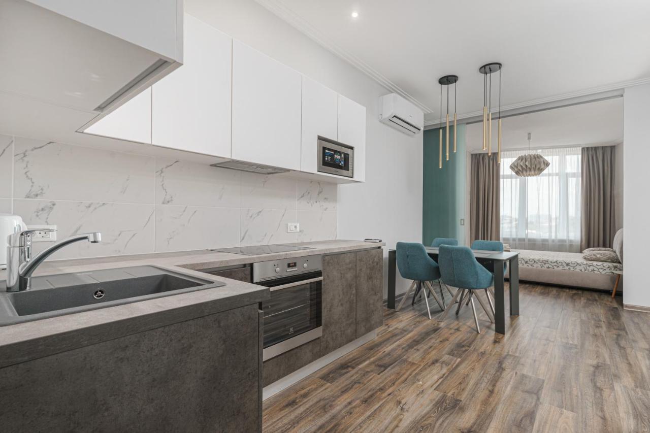 Sea Symphony 2-Bedrooms Apartment Odessa Luaran gambar