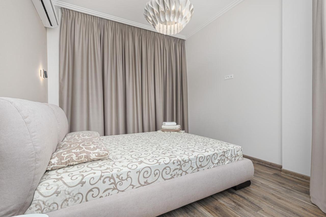 Sea Symphony 2-Bedrooms Apartment Odessa Luaran gambar