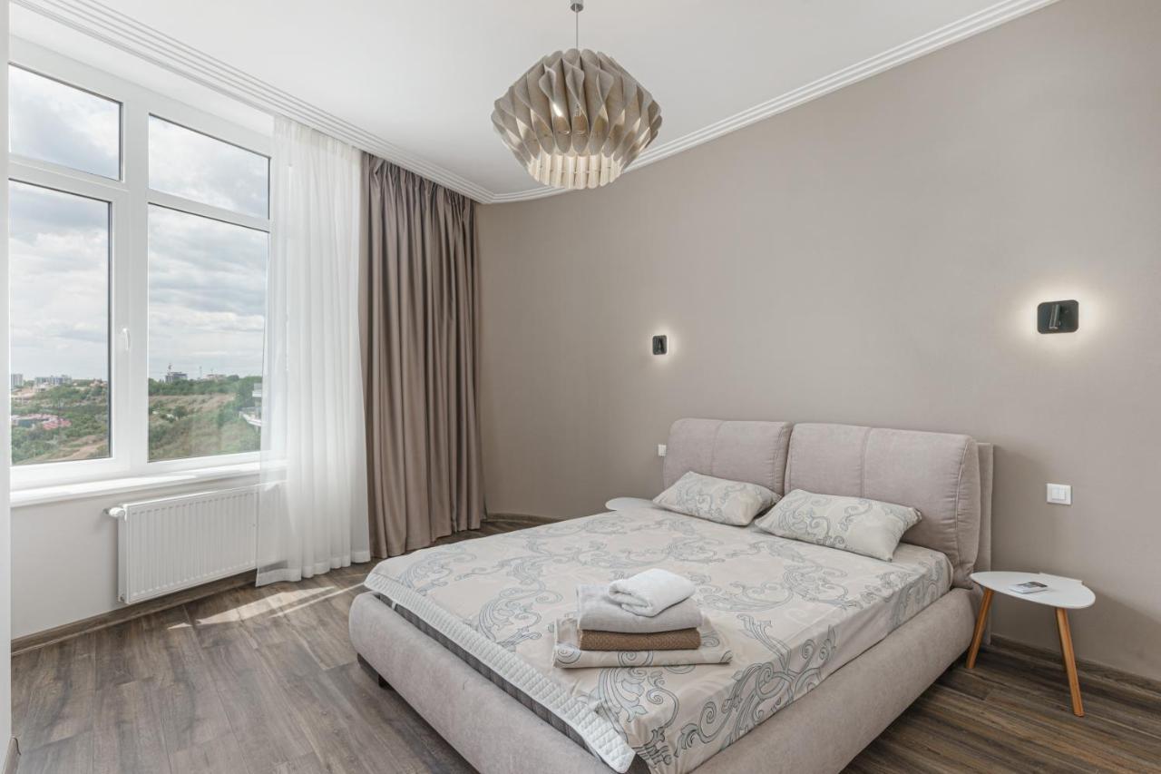 Sea Symphony 2-Bedrooms Apartment Odessa Luaran gambar