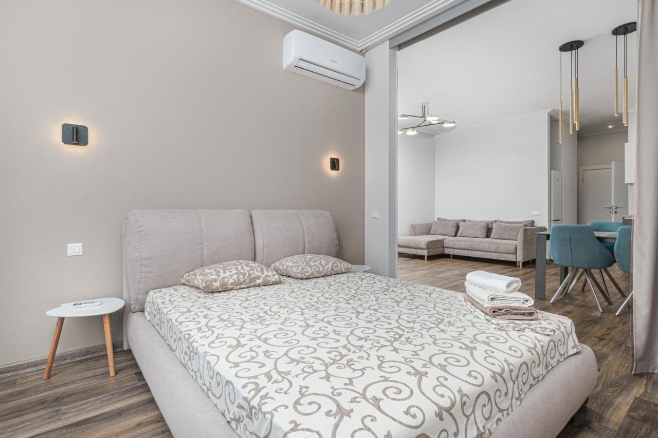 Sea Symphony 2-Bedrooms Apartment Odessa Luaran gambar